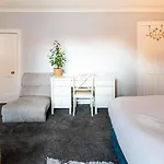 Gasthof Cohost Partners | 4br/2ba | Free Parking | Wifi