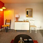 Cohost Partners | 4br/2ba | Free Parking | Wifi Bristol