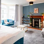 Cohost Partners | 4br/2ba | Free Parking | Wifi Gasthof 3*
