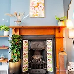 Cohost Partners | 4br/2ba | Free Parking | Wifi 3* Bristol