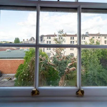 Cohost Partners | 4br/2ba | Free Parking | Wifi Pensionat