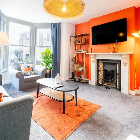 Pensionat Cohost Partners | 4br/2ba | Free Parking | Wifi 3*