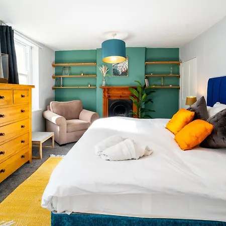 Cohost Partners | 4br/2ba | Free Parking | Wifi