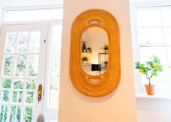 Cohost Partners | 4br/2ba | Free Parking | Wifi 3* Bristol