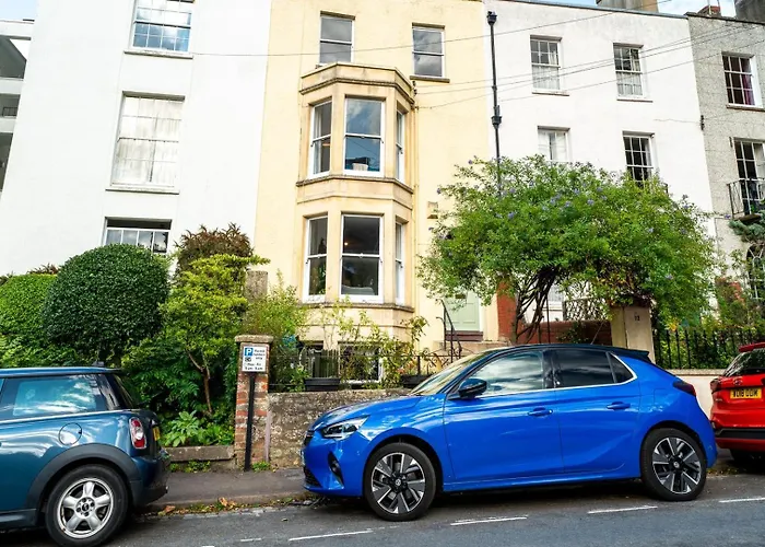 Cohost Partners | 4br/2ba | Free Parking | Wifi