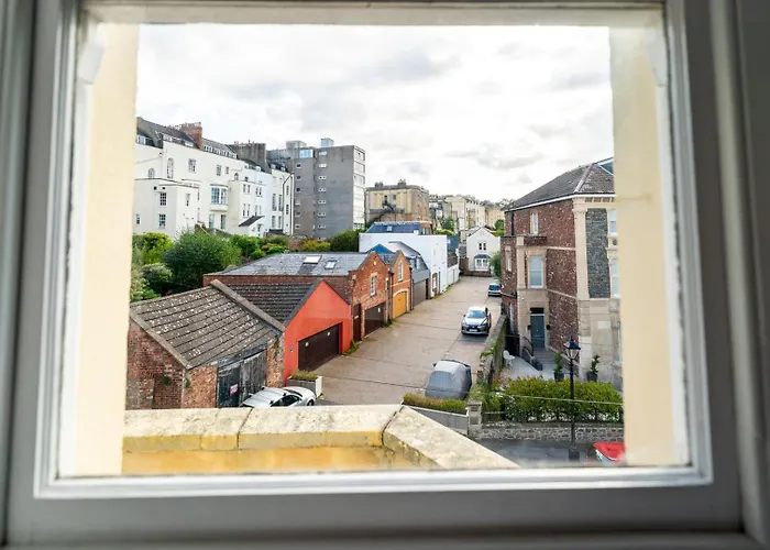 Cohost Partners | 4br/2ba | Free Parking | Wifi 招待所 布里斯托