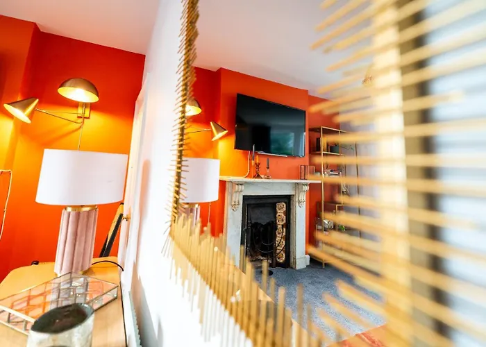 招待所 Cohost Partners | 4br/2ba | Free Parking | Wifi 布里斯托