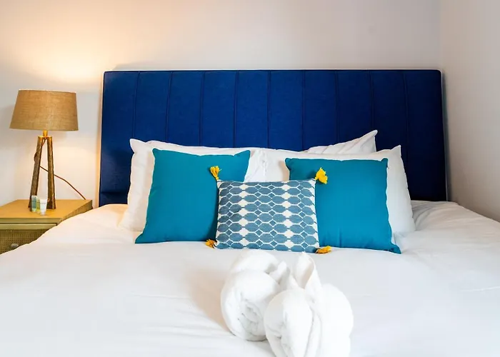 Cohost Partners | 4br/2ba | Free Parking | Wifi 布里斯托