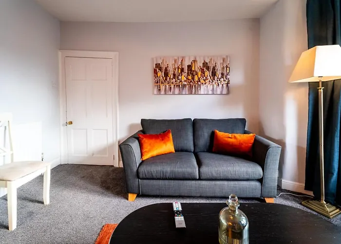 Cohost Partners | 4br/2ba | Free Parking | Wifi 招待所 布里斯托