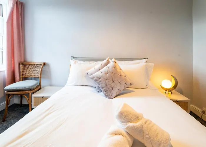 Cohost Partners | 4br/2ba | Free Parking | Wifi 3*